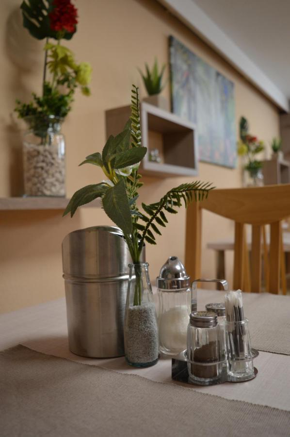 Alfred Panzio Bed and Breakfast Budapest Exteriör bild