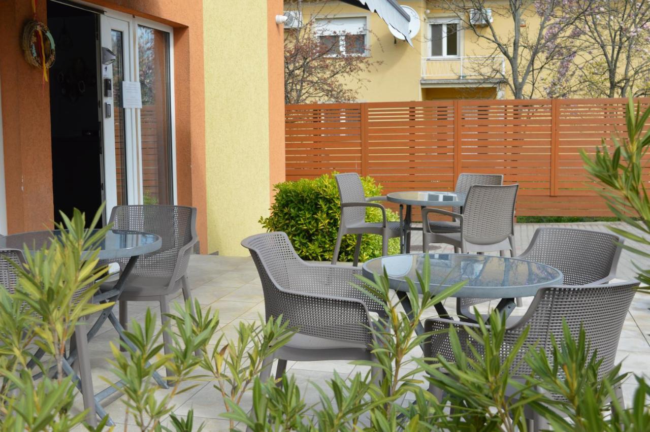 Alfred Panzio Bed and Breakfast Budapest Exteriör bild