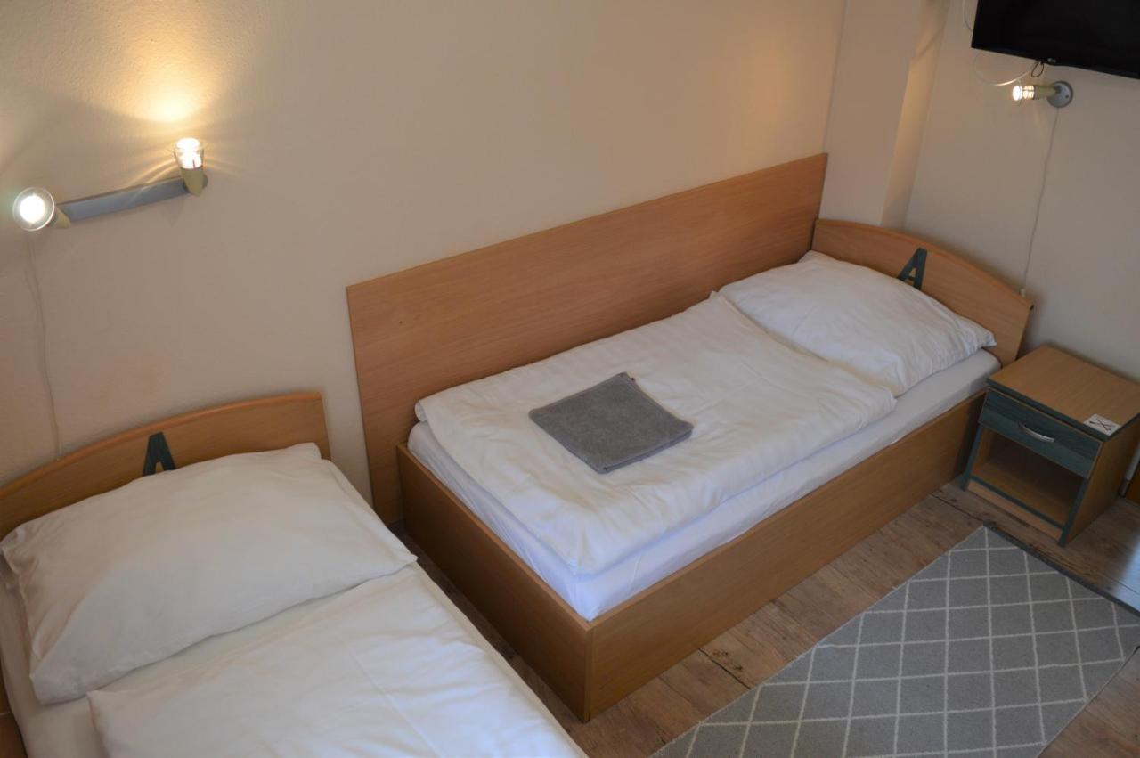 Alfred Panzio Bed and Breakfast Budapest Exteriör bild